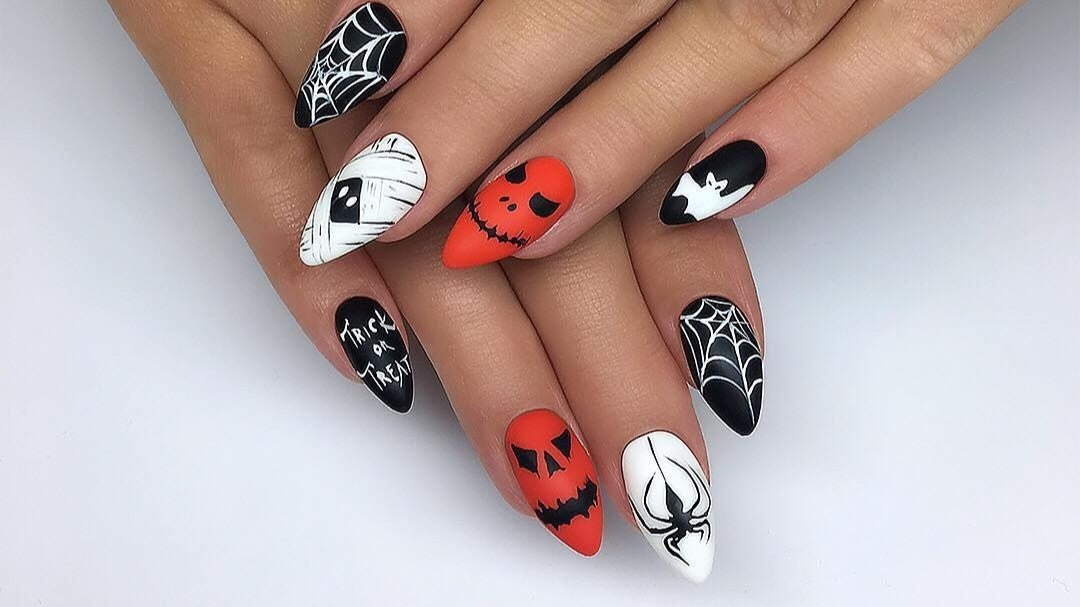 3 Best Colours for Halloween Season