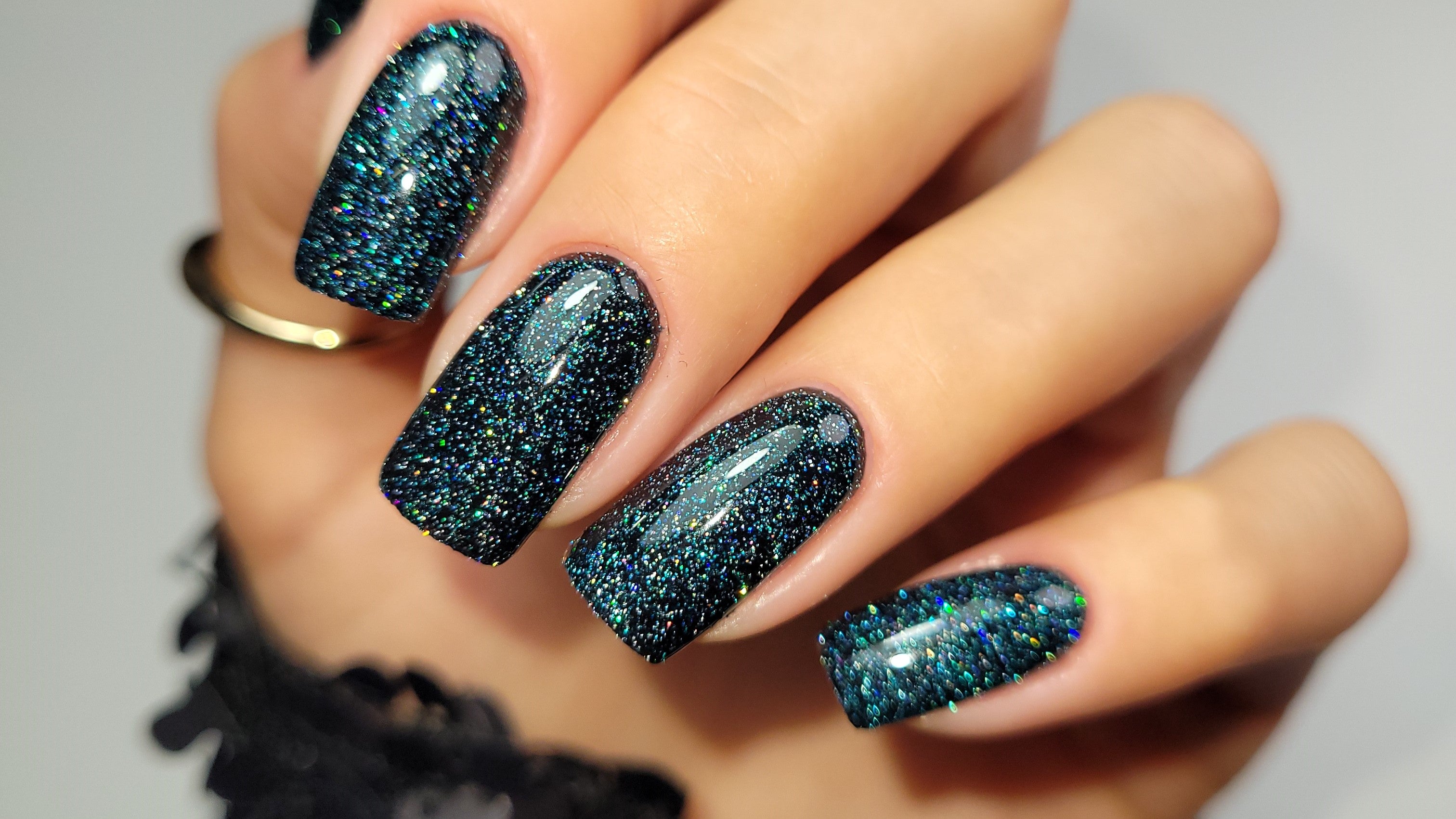 Glam Nails: Trendsetting Some Popular Nail Designs of 2023 - Your