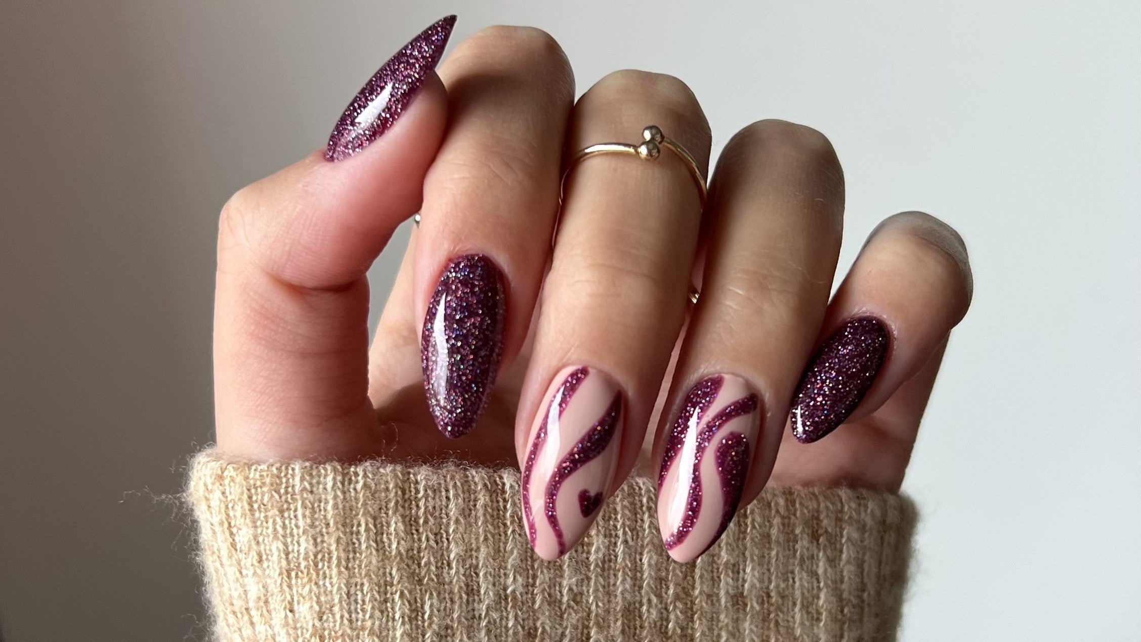 From Office to Party: How Semilac Gel Nails Can Help You Transform Your Look