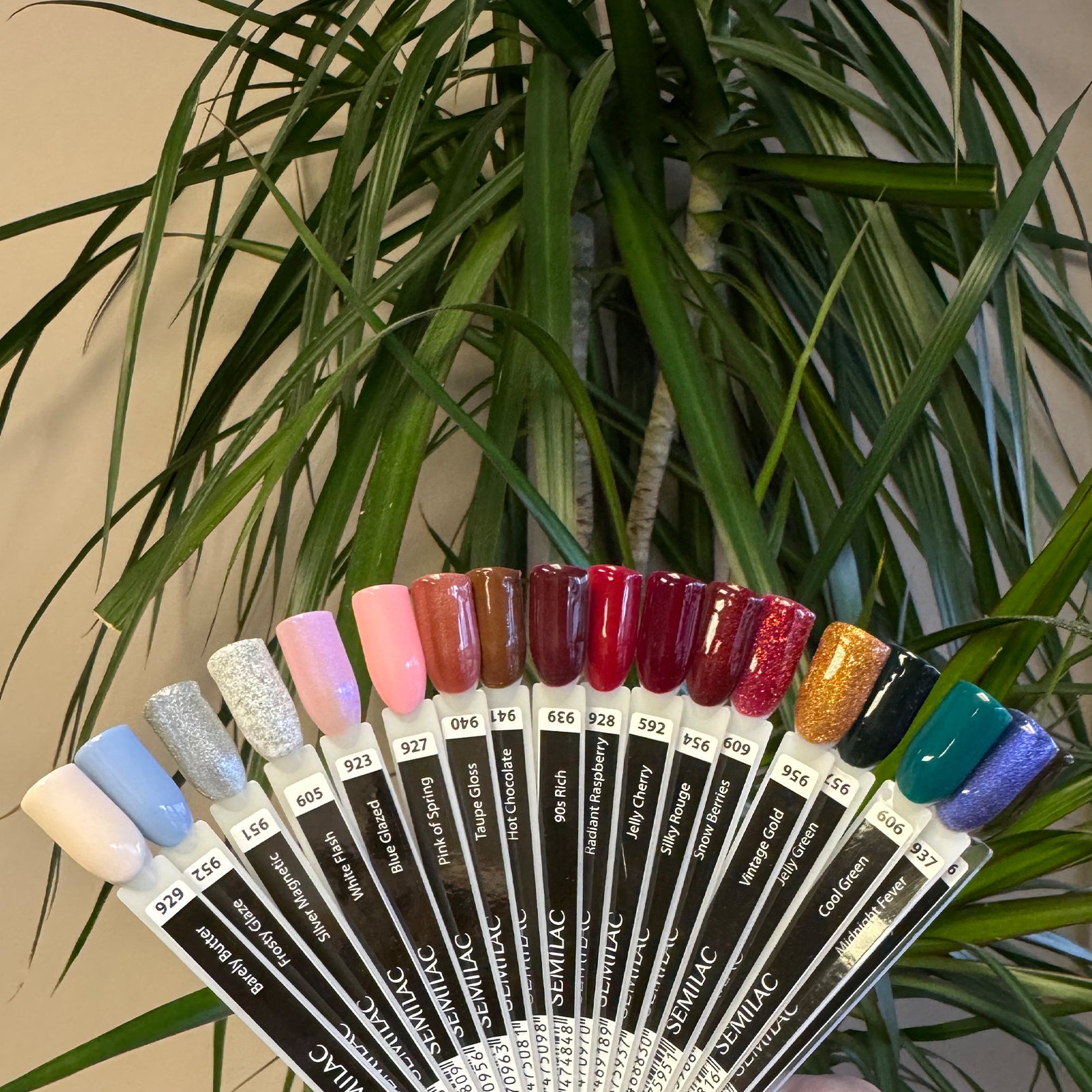 Semilac 18 x New Collection Best Sellers Colours Set + FREE Colour Swatches