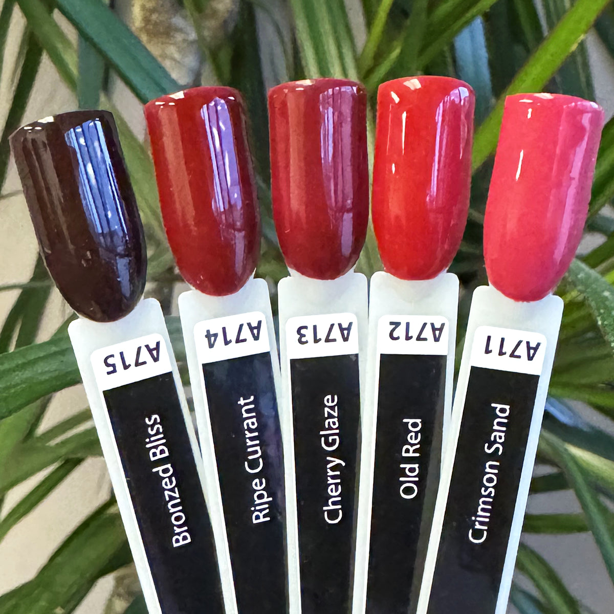 Semilac In The Mood For Red Collection + FREE COLOUR SWATCHES