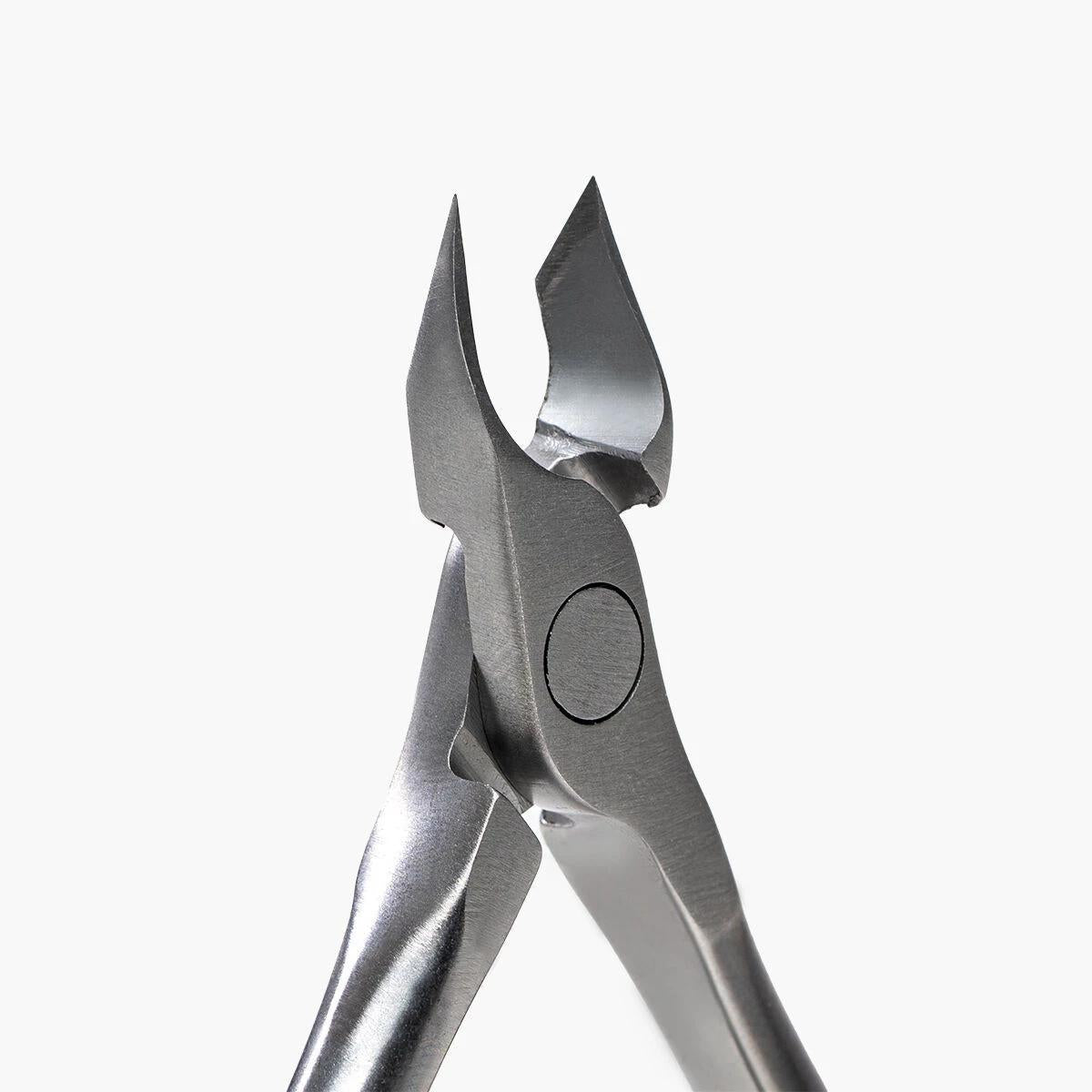 Ayol shifokor bir vaqtning ozida dumni soradi va chekadi. Yapon lesbiyan filmlarini tomosha qiling