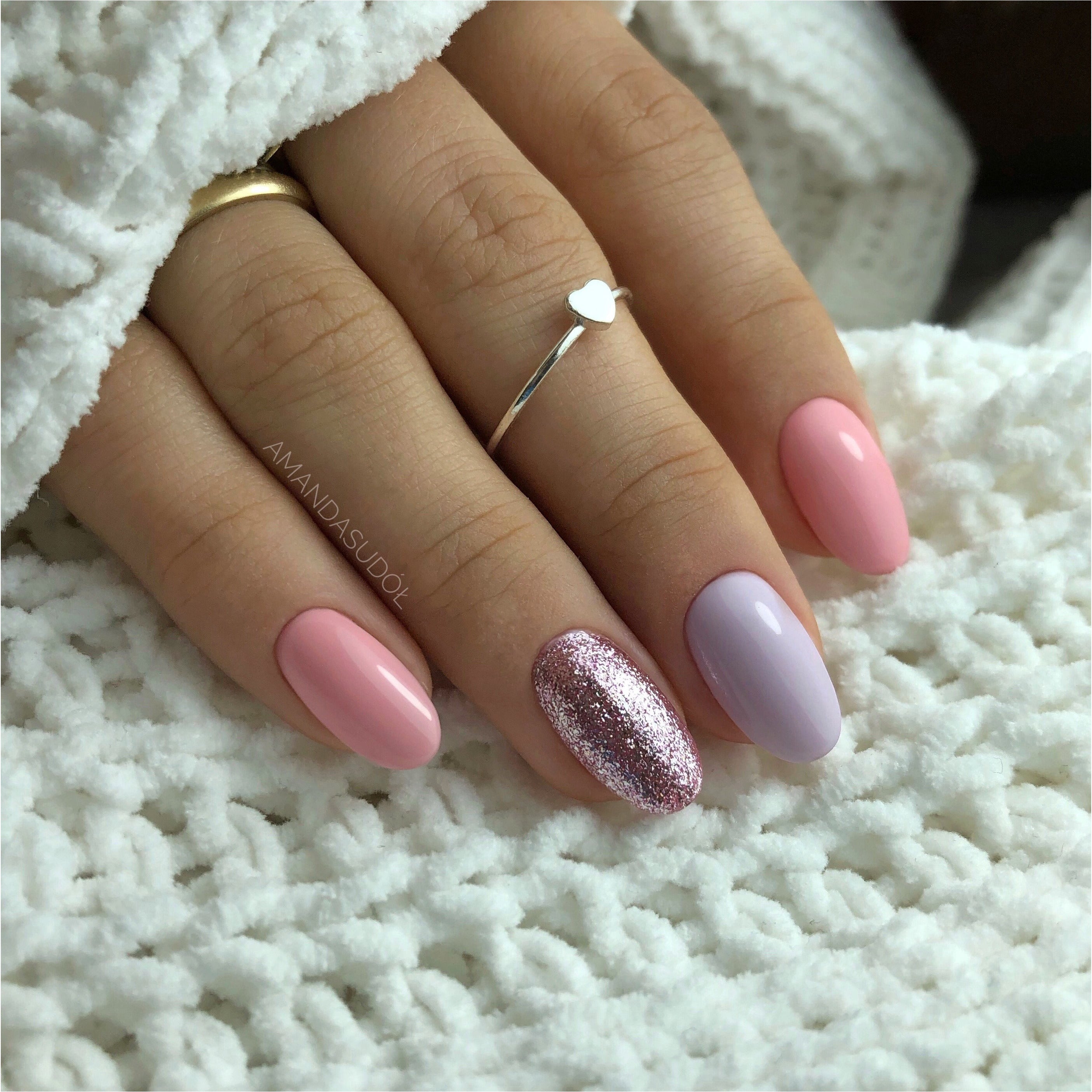 Pink Quartz and Rose Gold Detailed Nails | The Nailest