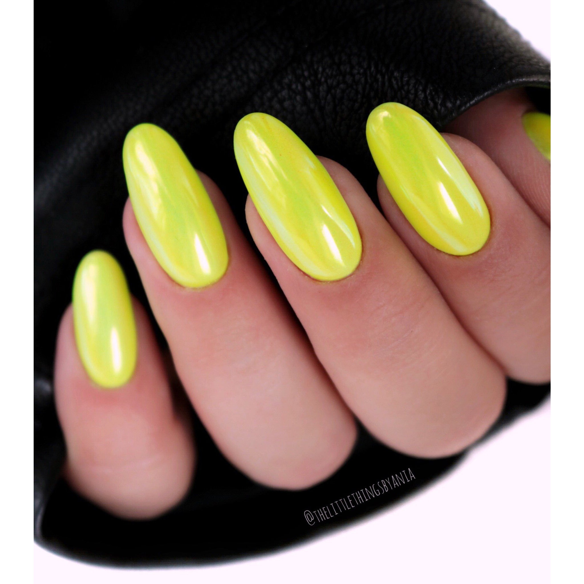 Semilac Base + Top + 040 Canary Green UV Gel Polish Set - Semilac Shop